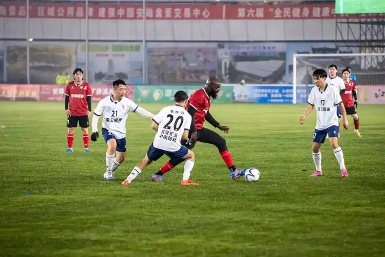 广州队 VS 上海海港